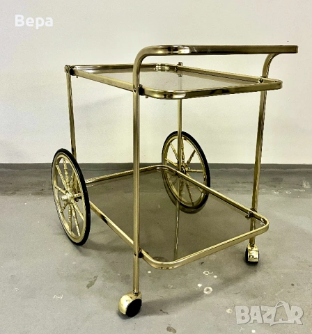 Метална количка за сервиране, златен цвят, подвижен бар, снимка 2 - Етажерки - 53020049