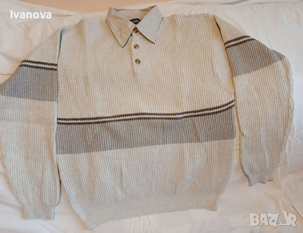 Мъжки памучен плътен пуловер с яка и три копчета