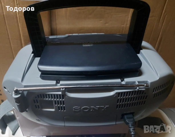 Sony CFD-S01 CD Radio Cassette Corder , снимка 2 - Радиокасетофони, транзистори - 52108695