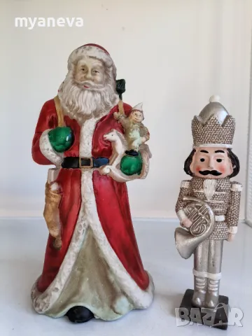 Vintage статуетки Дядо Коледа и коледен музикант 