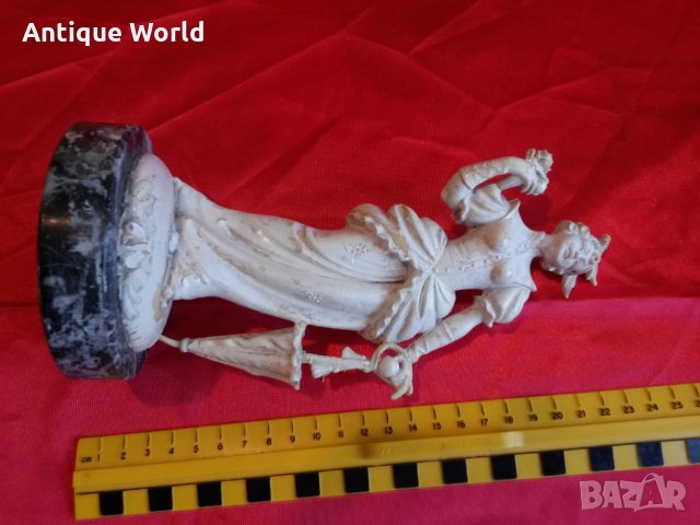 Старинна Италианска Статуетка "Дамата с Чадъра", снимка 6 - Антикварни и старинни предмети - 26241312