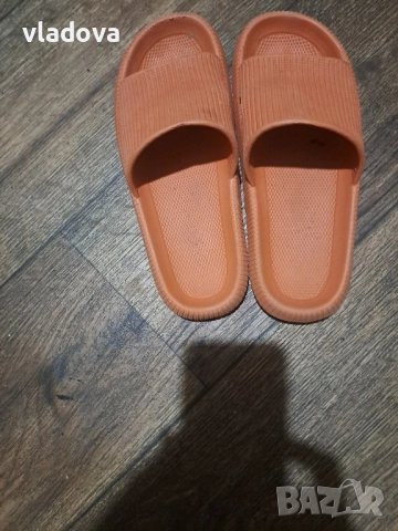 Гумени чехли 37 номер 