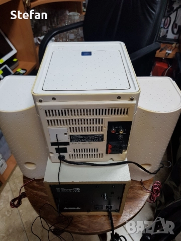 HITACHI MP3 CD MICRO SYSTEM WITH USB & CARD READER, снимка 8 - CD дискове - 52157171