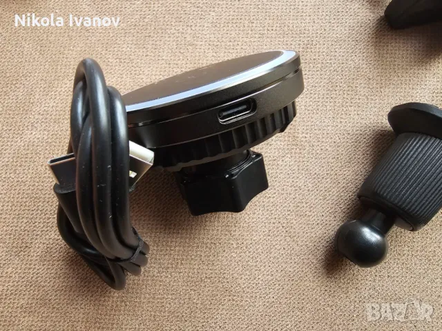 Безжично магнитно зарядно за телефон с охлаждане + поставка за кола | MagSafe car charger, снимка 6 - Зарядни за кола - 49312872