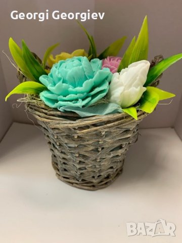 цветя от ароматен глицеринов сапун и Българска роза , снимка 8 - Изкуствени цветя - 43389701