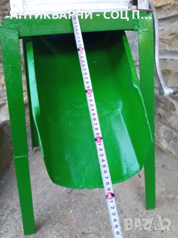 Стара Ръчна Мелачка За Грозде. , снимка 17 - Антикварни и старинни предмети - 51762107