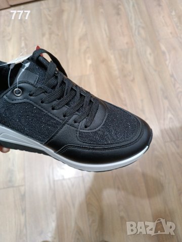 обувки , снимка 3 - Дамски ежедневни обувки - 43586716