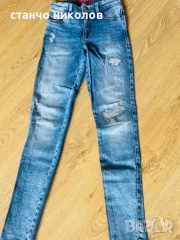 Продавам дамски дънки Guess, снимка 2 - Дънки - 49932875