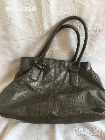 Дамски чанти - Ferragamo, G.M.V. и H&M, много запазени, еко кожа, лот, елегантни, всекидневни, снимка 10 - Чанти - 32717143