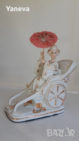 Корейска , vintage, порцеланова фигурка на дама с чадър в рикша. , снимка 9 - Статуетки - 52927555