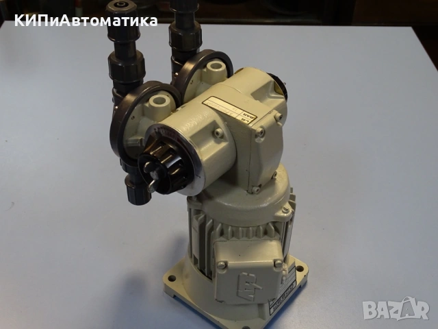 дозираща мембранна помпа Lutz Jesco ZTM24K Motor Driven Diaphragm Dosing Pump 2х22L/h, снимка 11 - Резервни части за машини - 53176702