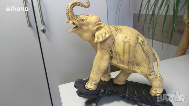 Керамичен слон с поставка
