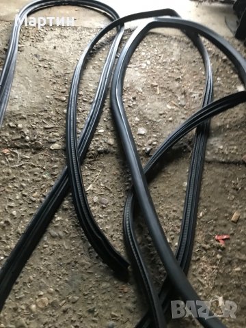 Гумени уплатнения за купето// 2 за вратите и 1 за вратата багажник от Suzuki Grand Vitara 1.9