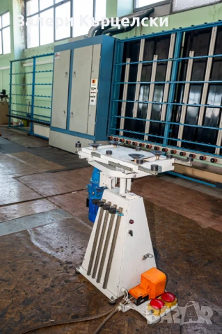 Маса за заливане на стъклопакет въртяща  