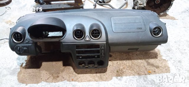 Арматурно табло за Ford Fiesta V 2005г- 230лв, снимка 1 - Части - 38345299