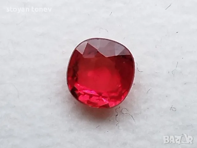Страхотен сапфир в топло оранжево - 0.98кт.! Сертифициран! Нов!, снимка 5 - Други - 48059916