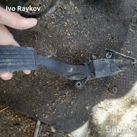 Педал газ Toyota Yaris 1.4 D-4D 90 конски сили 78110-0D010 , снимка 2 - Части - 50292285