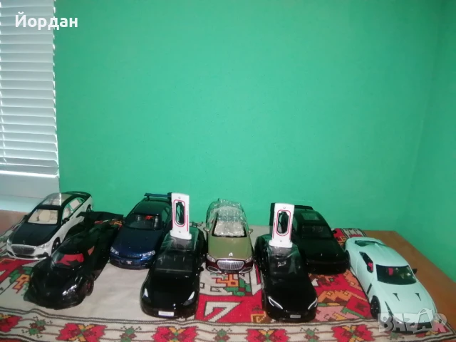 Метални колички с отварящи се врати,работещи фарове и звук от двигател, снимка 10 - Колекции - 51132457