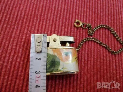 Стара дамска газова запалка. , снимка 4 - Колекции - 28202015