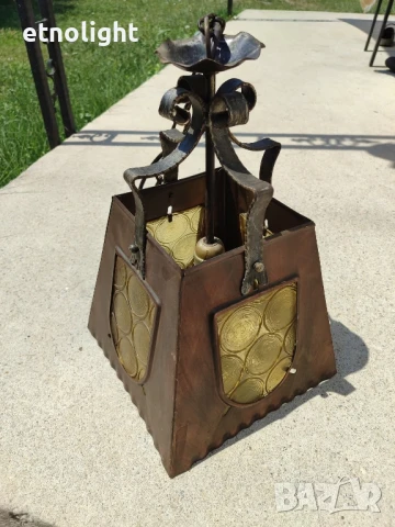 Красиви старинни полилеи с елементи на ковано желязо, метални капаци и стъкленици , снимка 2 - Полилеи - 51188778