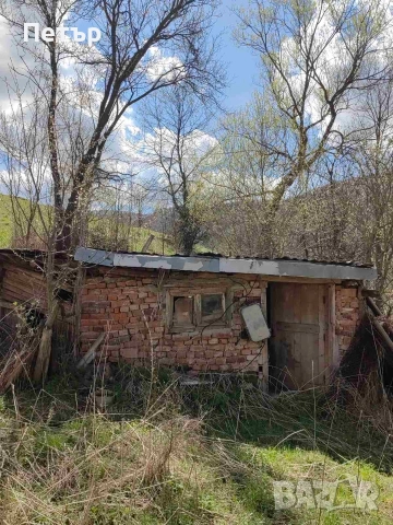 Продаваме наследствена вила(къща) на 45 км от София, снимка 2 - Къщи - 52663804