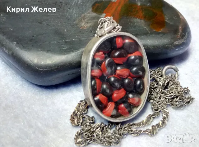 СТАР СРЕБЪРЕН МЕДАЛЬОН Със ЗЪРНА на Ormosia coccinea / wayruru За КЪСМЕТ с ВЕРИЖКА СРЕБРО 925 29143