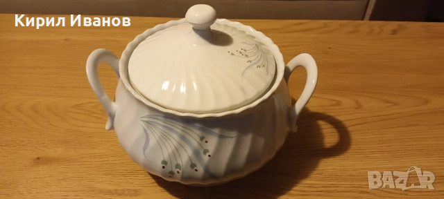 Български порцеланов сервиз от соца - супник, различни видов чинии , снимка 2 - Сервизи - 52100763