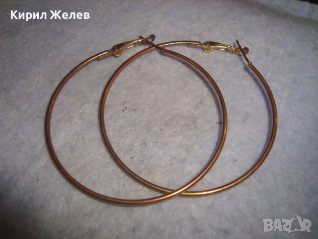 СТАРИ МЕТАЛНИ ЗЛАТИСТИ ОБЕЦИ КЛАСИЧЕСКИ АРТ МОДЕЛ - ТИП ХАЛКИ 3915, снимка 4 - Обеци - 36591944