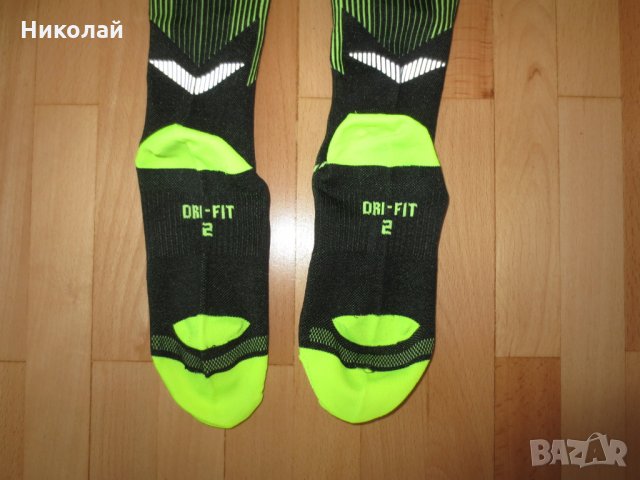 nike elite hyper lightweight compression socks black volt , снимка 8 - Дамски чорапи - 32541186