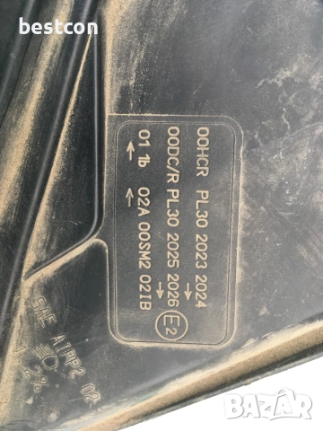 Десен фар за Волво ХС 90, 2006 год, снимка 4 - Други машини и части - 37668952