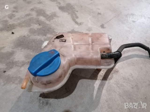 Казанче Антифриз Audi A4 B6 , снимка 3 - Части - 38668218