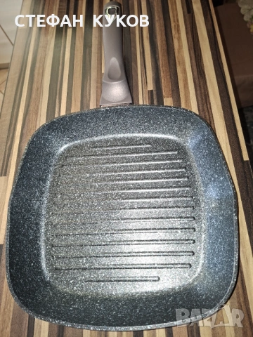 Грил тиган BerlingerHaus BH/6612, С капак, 28 см, Metallic Line Shiny Black Edition, снимка 2 - Съдове за готвене - 53085305
