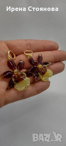 Обеци с естествен цвят на мини орхидея. Цветче с размери 3,5/4 см. , снимка 4 - Обеци - 51090834