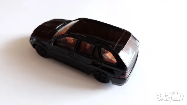 Bburago BMW X5 E53 Black SUV - Мащаб 1:43 , снимка 2 - Колекции - 49357974