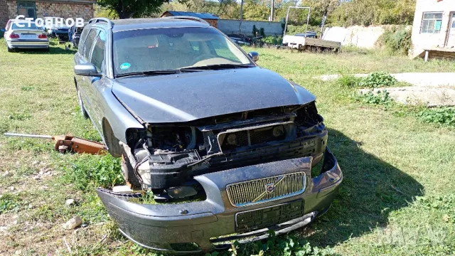 Volvo V70 p2 facelift , снимка 3 - Автомобили и джипове - 47563200