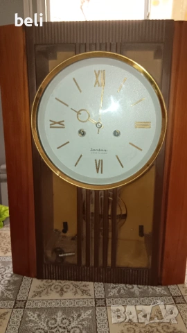 Стенен часовник 