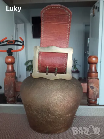 Антика.Прекрасен,оригинален немски, чан(клопот).Цената не подлежи на коментар.