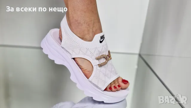 Nike Дамски Бели Сандали С Метален Акцент Найк Код P595, снимка 6 - Сандали - 50427719
