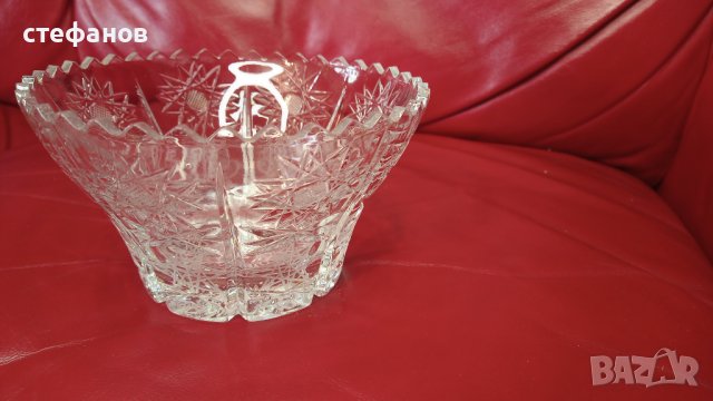 Кристална бонбониера, снимка 5 - Прибори за хранене, готвене и сервиране - 43625888