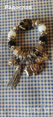 гривна с талисмани