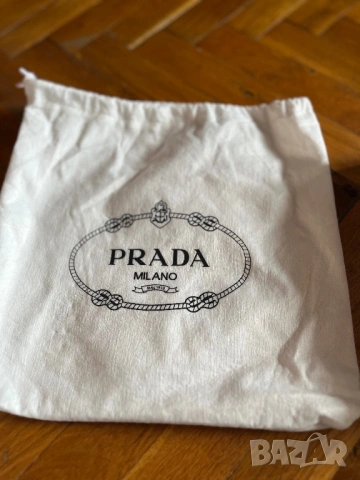 Prada красива чантичка, снимка 5 - Чанти - 53044265