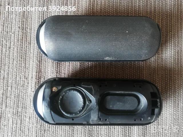 Philips BT6000B  2 броя за части или ремонт блутут колонки, снимка 2 - Слушалки и портативни колонки - 47573678