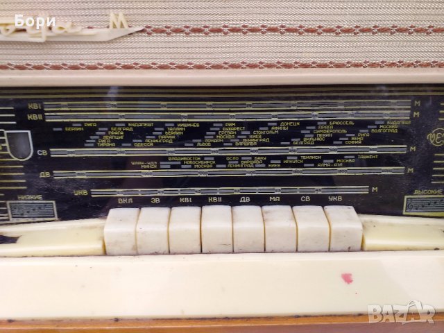 Радиограмофон Latvija M 1961г, снимка 3 - Радиокасетофони, транзистори - 26567983