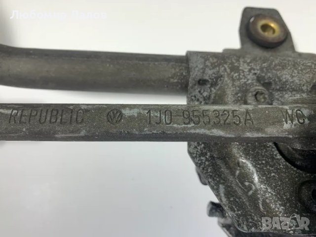 Моторче лостов механизъм чистачки Vw Golf IV 1J0-955325A, снимка 3 - Части - 49888276