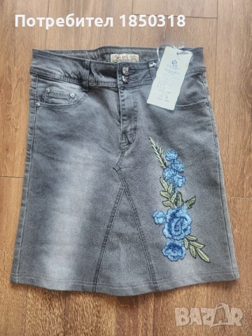 Дънкова пола с бродерия 