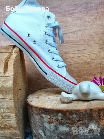 Високи дамски бели кецове Lee Cooper са създадени специално да Ви, осигурят максимално удобство, снимка 4 - Кецове - 50365369