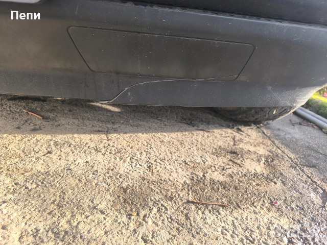 Предна броня за Мерцедес 124, снимка 2 - Части - 52666663