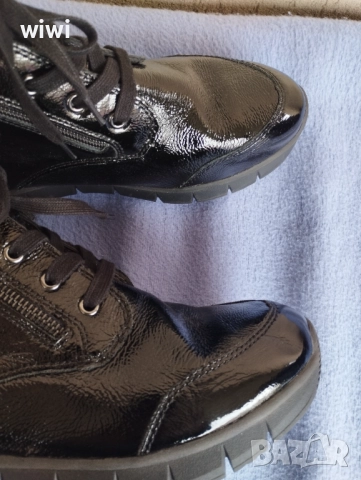 Непромокяеми боти Tamaris., снимка 3 - Дамски боти - 51979645