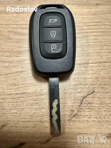 Ключ от Рено Меган / Renault Megan, снимка 2 - Аксесоари и консумативи - 53224942