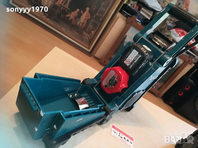 makita profi-СТРОИТЕЛНО РАДИО без батерия 0105211438, снимка 13 - Радиокасетофони, транзистори - 32734993